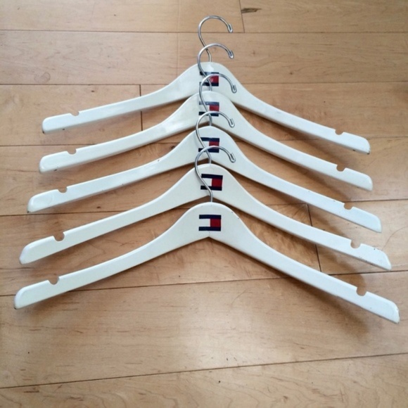 10 Tommy Hilfiger Wood White Wooden Hangers TEN os - Picture 2 of 4